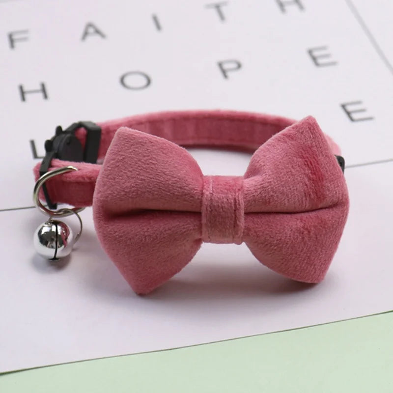 🎀 Velvet Cat Collar with Bow & Bell – Elegant & Safe Accessory