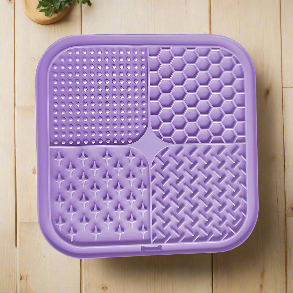 🐾 Silicone Lick & Slow-Feeding Mat with Suction Base