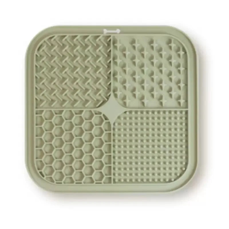 🐾 Silicone Lick & Slow-Feeding Mat with Suction Base